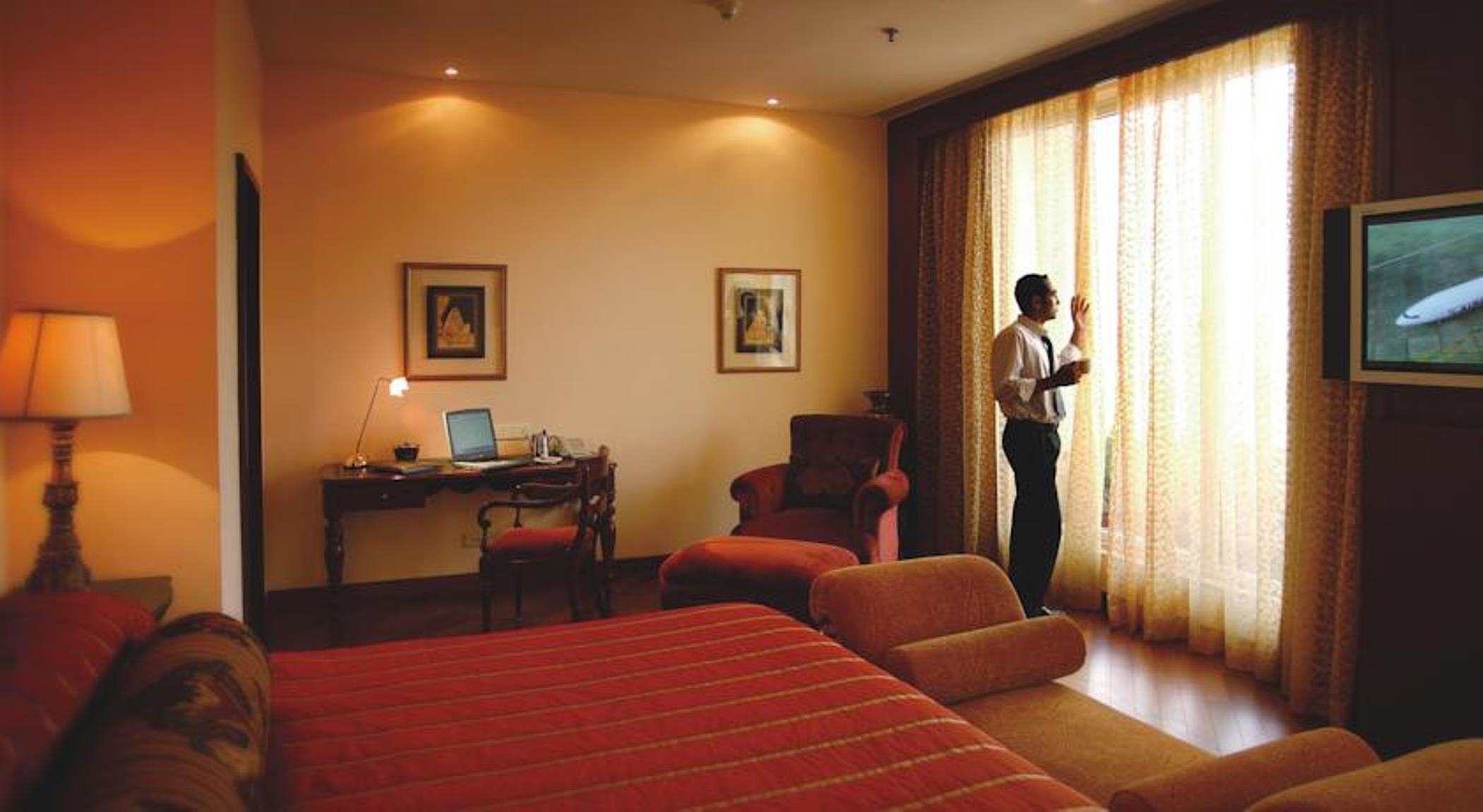 The Lalit Mumbai Hotel Szoba fotó A room at the Taj Bengal