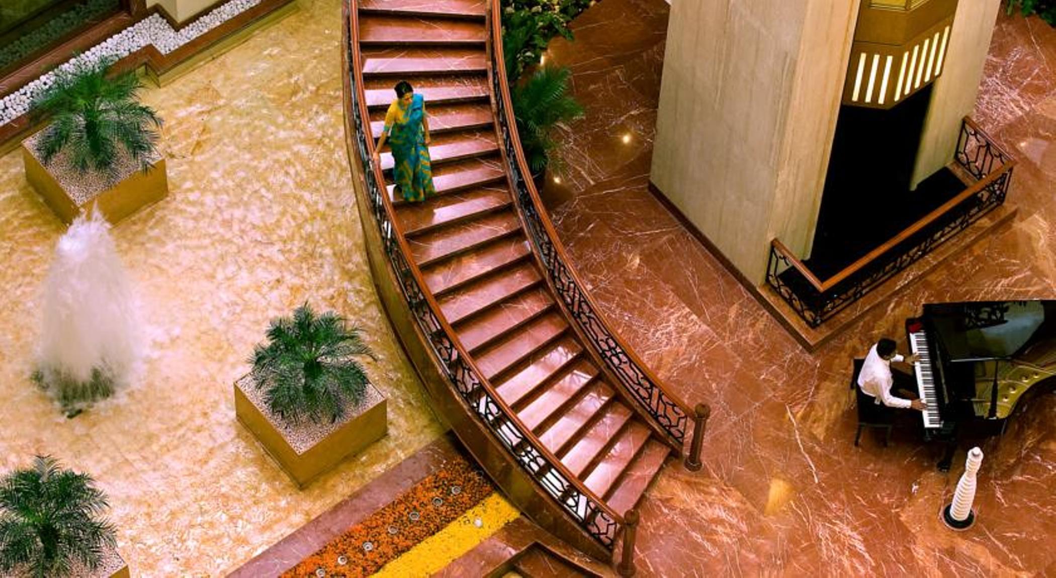 The Lalit Mumbai Hotel Kültér fotó The Taj Mahal Palace, Mumbai