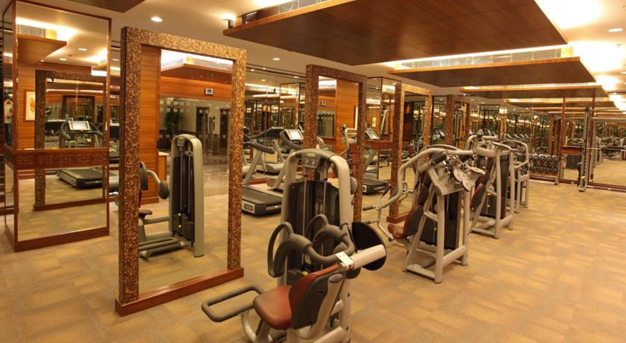 The Lalit Mumbai Hotel Kültér fotó The gym at the Taj Mahal Palace