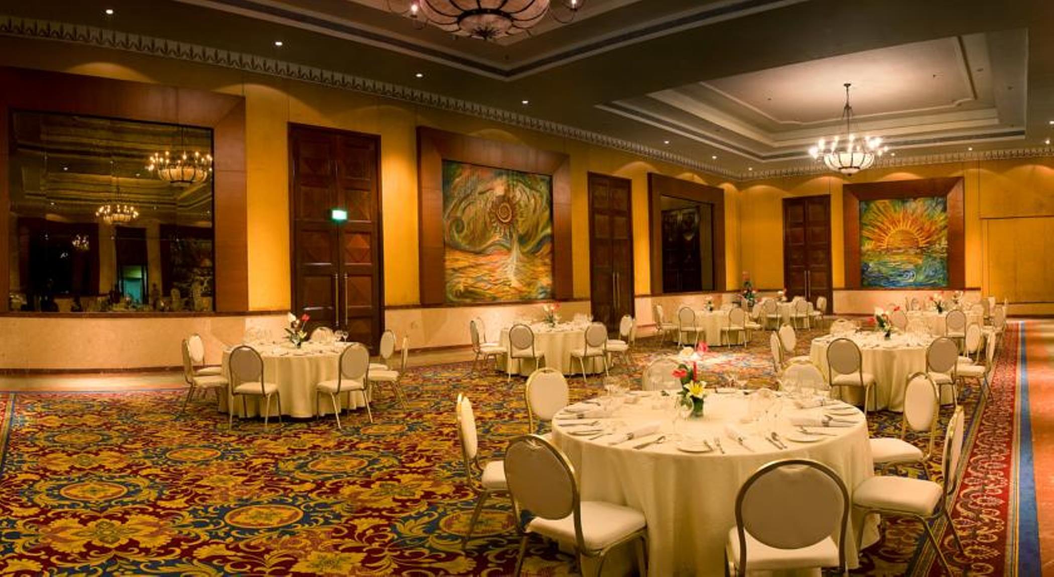 The Lalit Mumbai Hotel Kültér fotó The ballroom