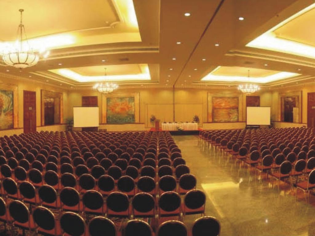 The Lalit Mumbai Hotel Kültér fotó The Grand Ballroom